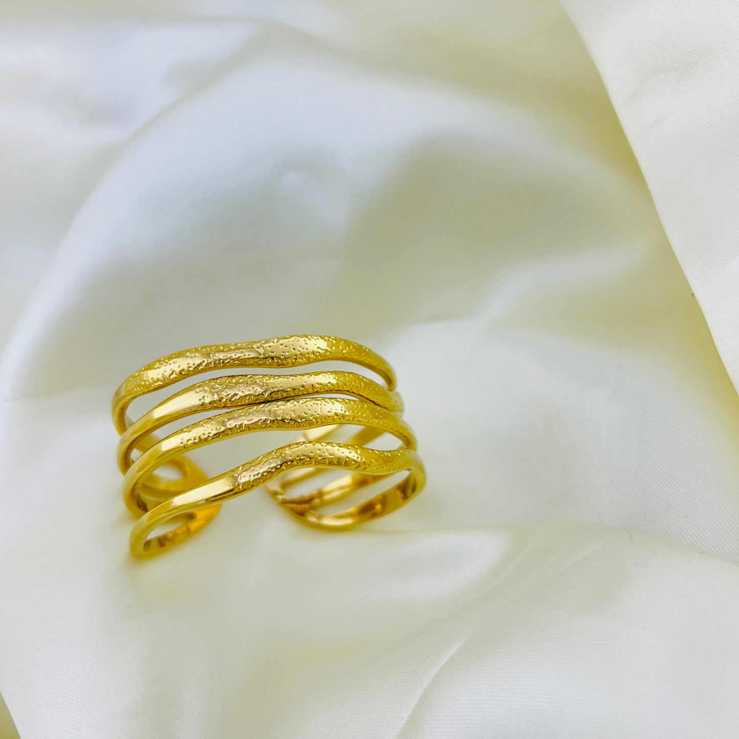 Four layer wavy golden cuff bracelet - kada