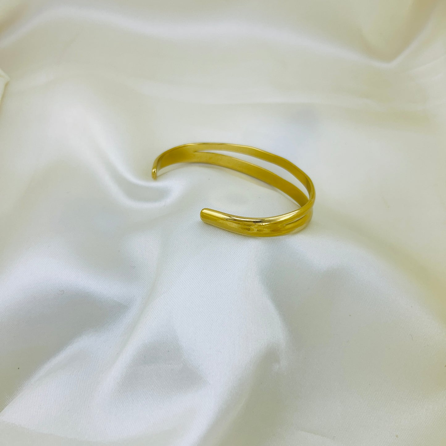 Double layer cuff bracelet - adjustable kada