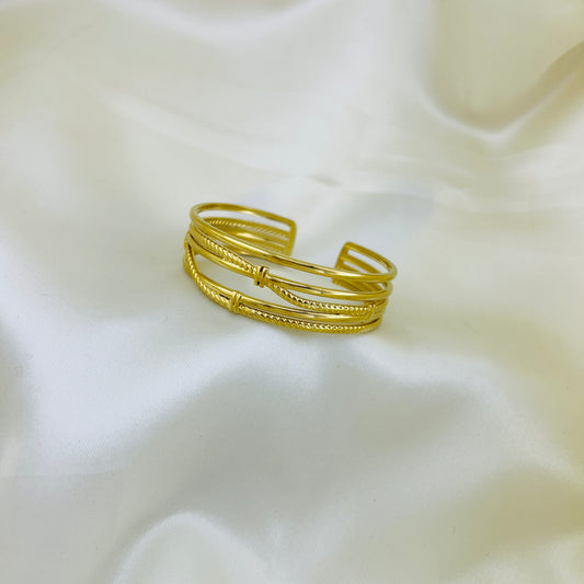 Five layer textured golden cuff bracelet - kada