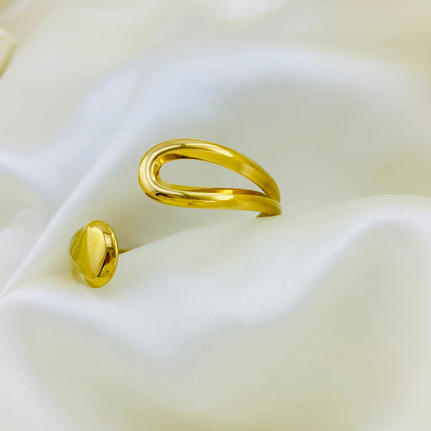 Adjustable golden cuff bracelet