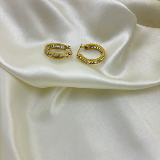 Minimal stoned rings - hoop earrings