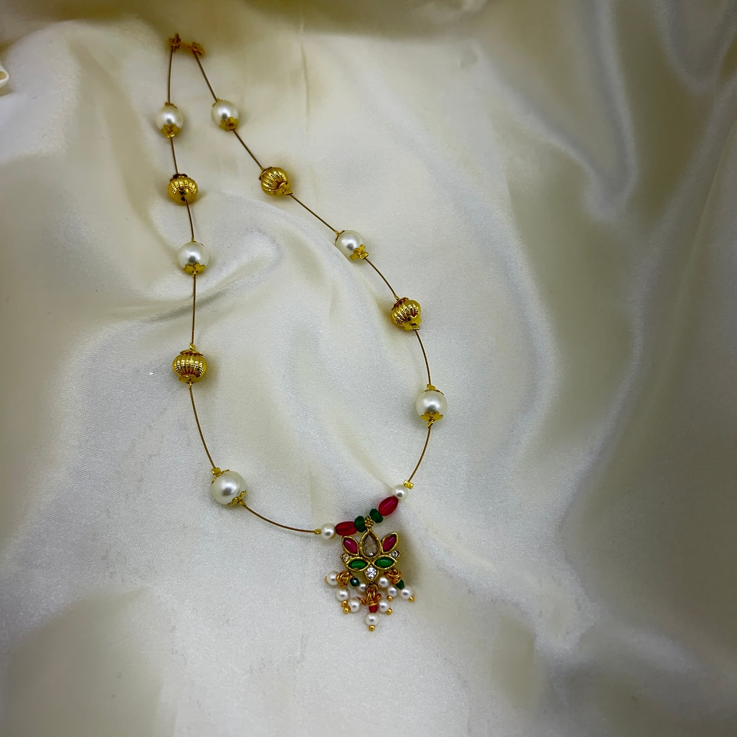 Pearl and gold beads - lotus pendant invisible chain