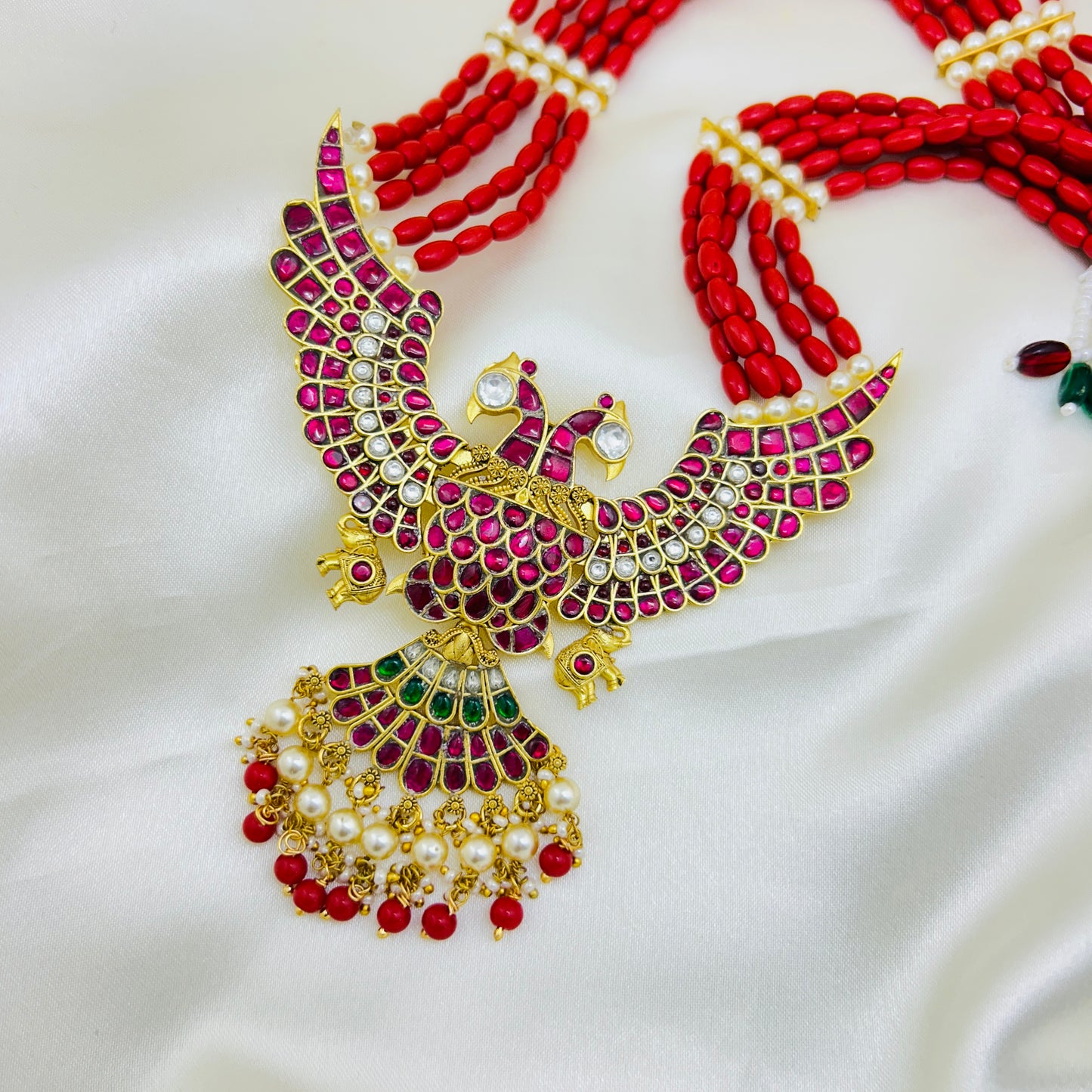 jadaukundan gandaberunda pendant